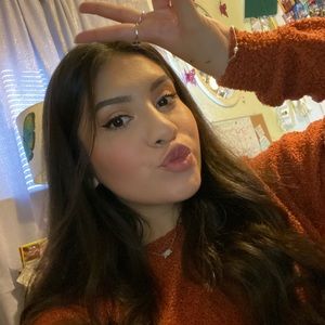 Meet your Posher, Kaylyn